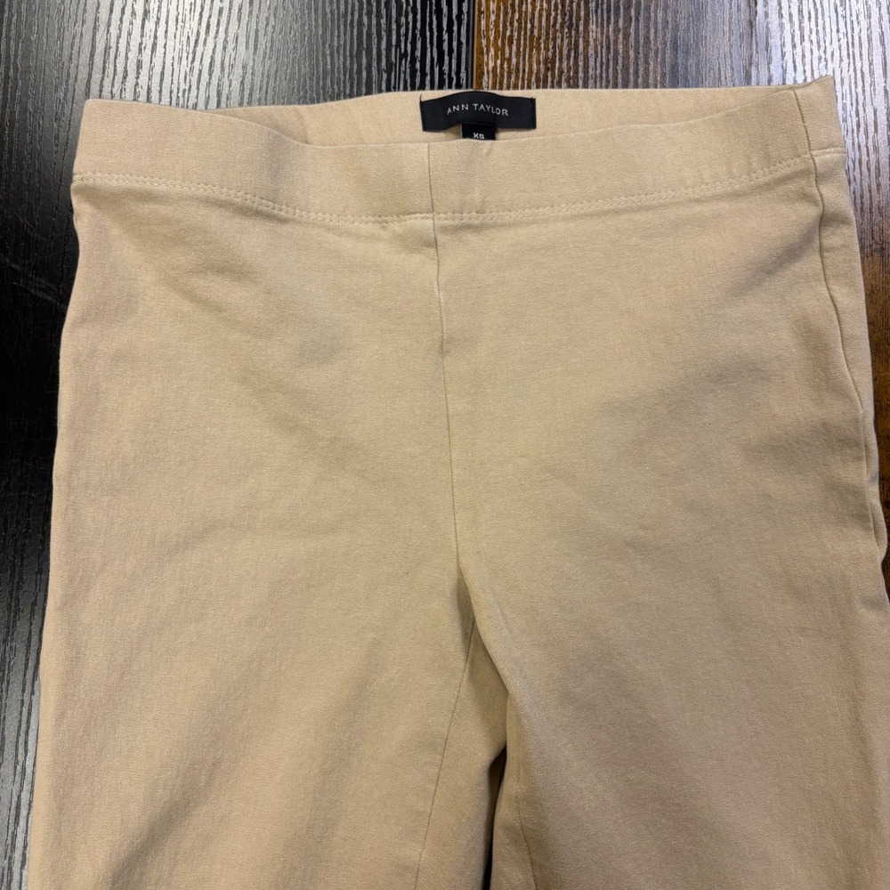 Ann Taylor Womens XS Tan Khaki Pull On Flare Leg Stretch Knit Pants CasualOffice - Picture 3 of 8